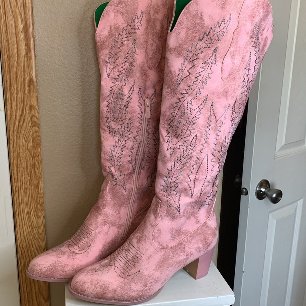 Pink Heeled Boots with Embroidered Design